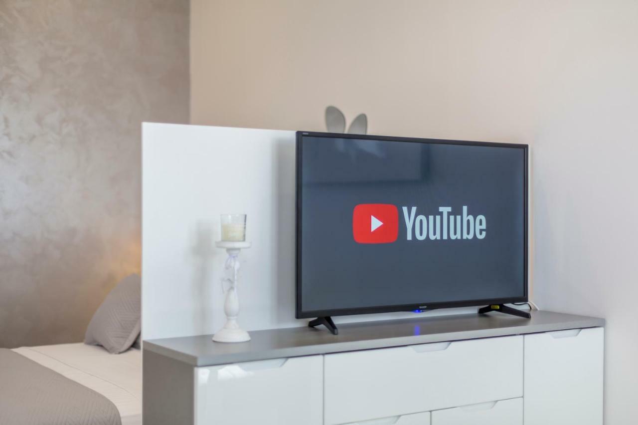 Studio Apartments Twins Спліт Екстер'єр фото