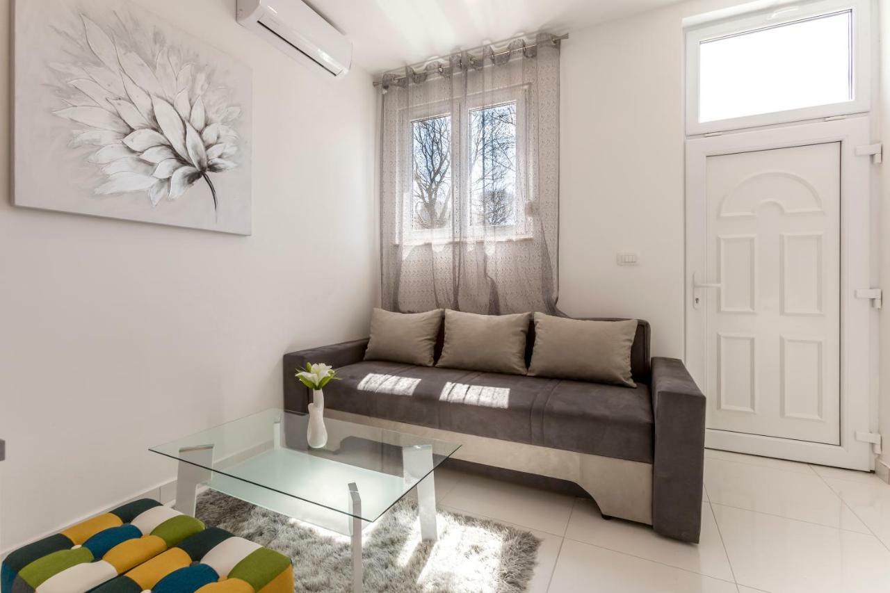 Studio Apartments Twins Спліт Екстер'єр фото