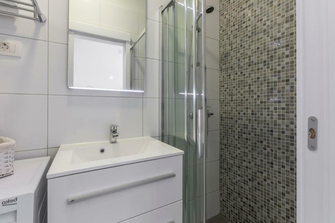 Studio Apartments Twins Спліт Екстер'єр фото