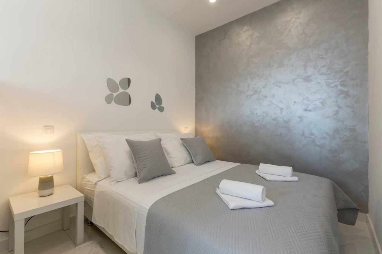 Studio Apartments Twins Спліт Екстер'єр фото