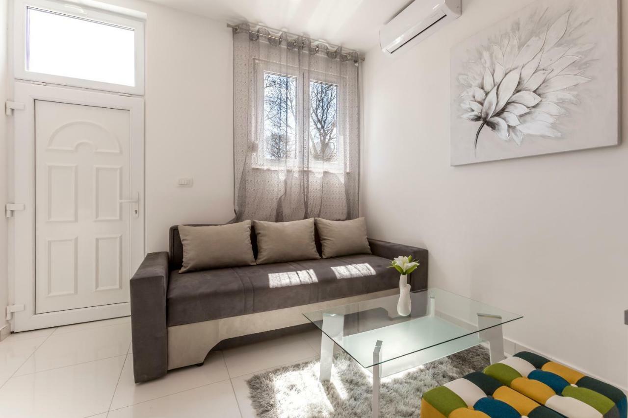 Studio Apartments Twins Спліт Екстер'єр фото