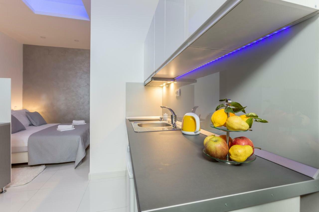 Studio Apartments Twins Спліт Екстер'єр фото