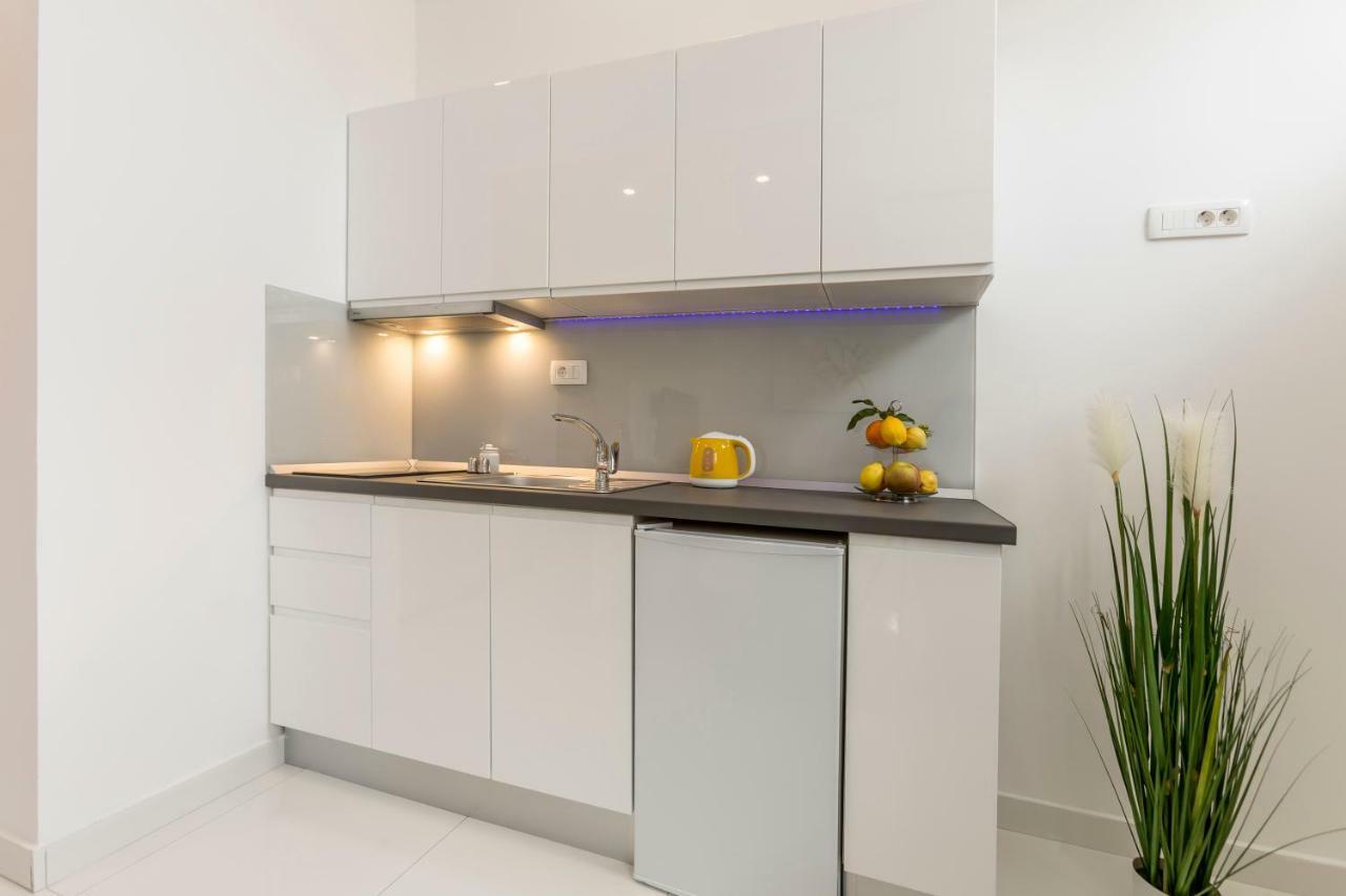Studio Apartments Twins Спліт Екстер'єр фото