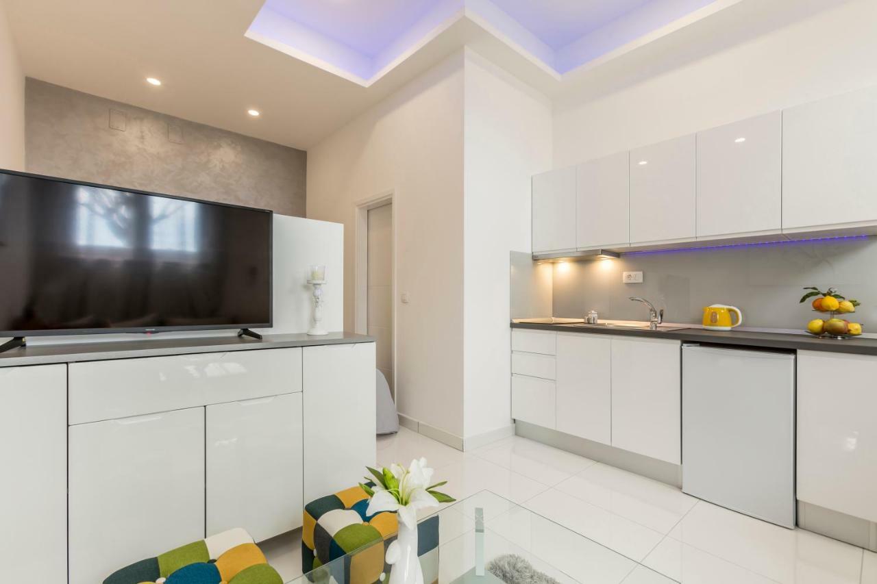Studio Apartments Twins Спліт Екстер'єр фото