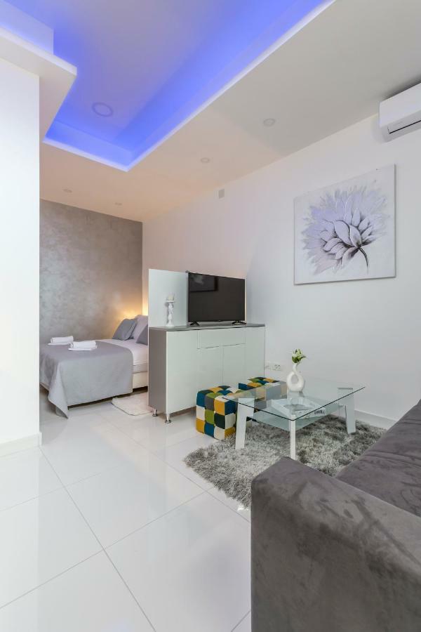 Studio Apartments Twins Спліт Екстер'єр фото