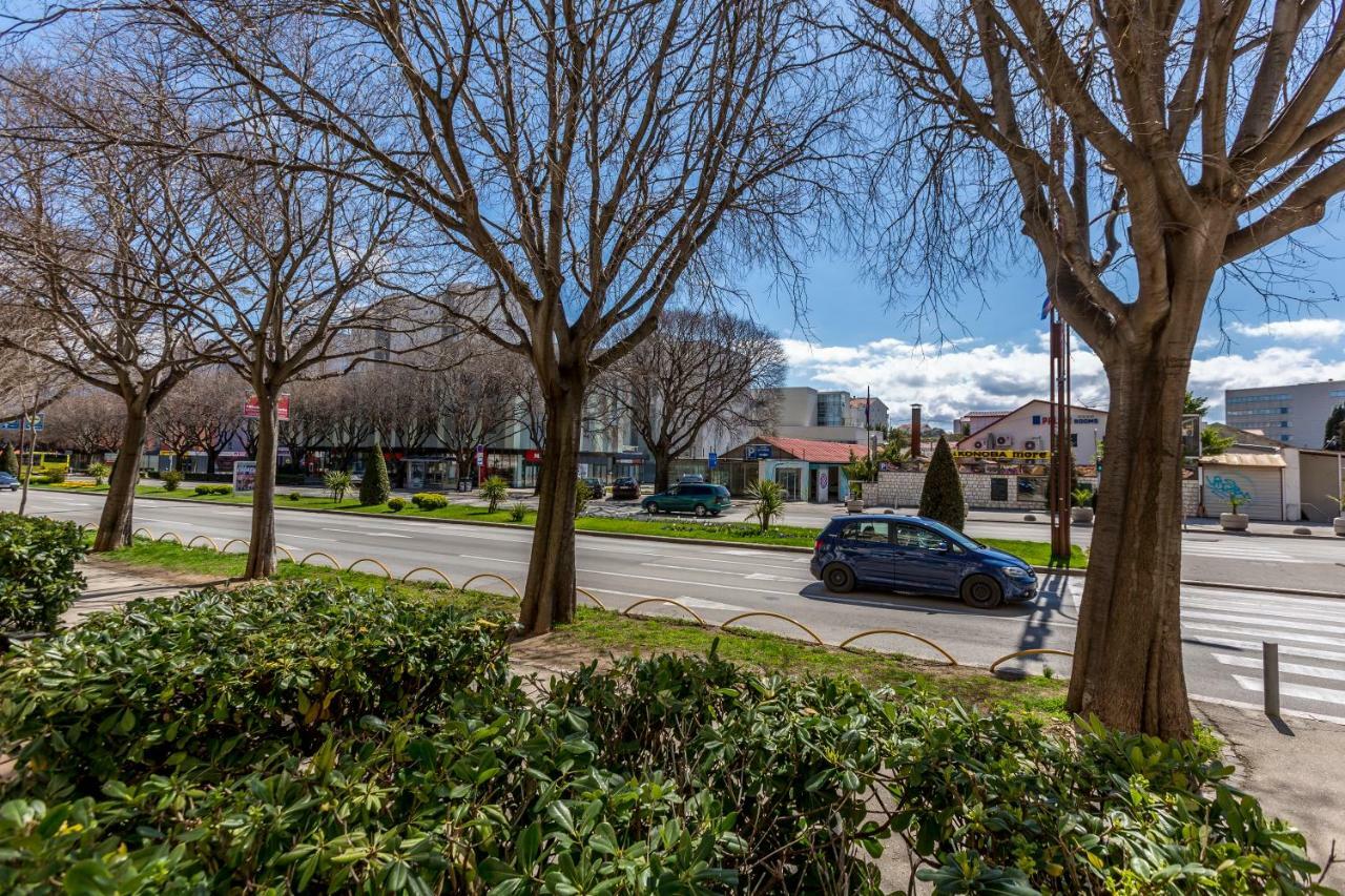 Studio Apartments Twins Спліт Екстер'єр фото